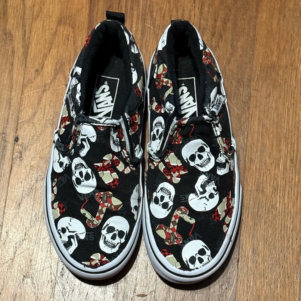 ✨ 1Y Vans Youth Skull Print Black Shoes ✨ SALE 3 for $15!